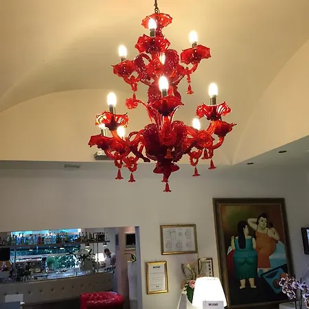 Miami Hotel 3*